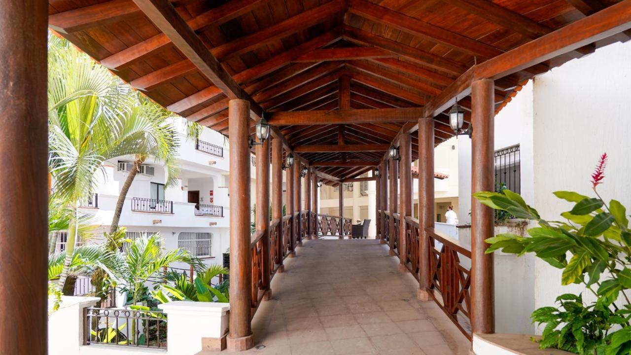 Tropicana Hotel Puerto Vallarta Exterior foto